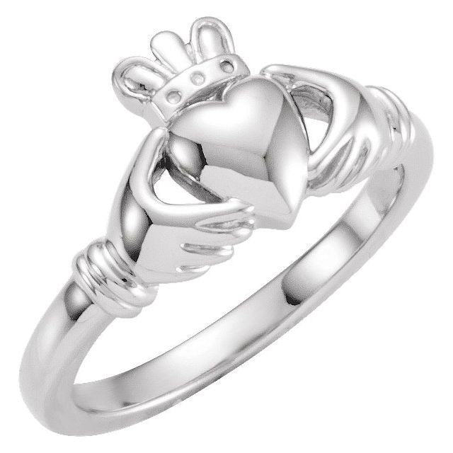 Детски пръстен Claddagh — продуктов кадър