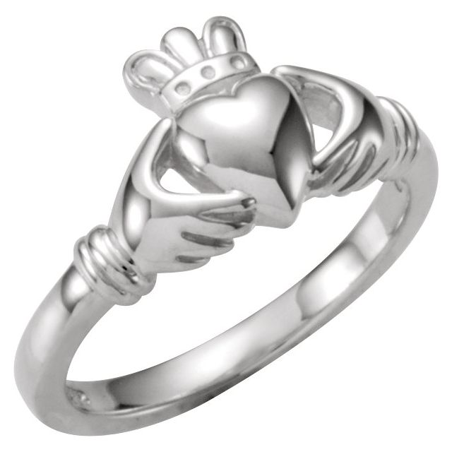 Детски пръстен Claddagh — продуктов кадър